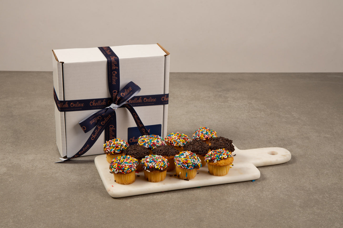 Celebration Cupcake Gift box - Challah Online